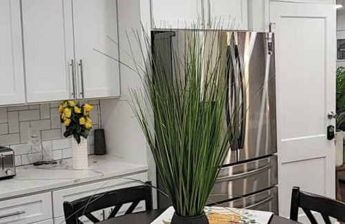 Germantown Maison | Private upper level 3-bedroom oasis with AC and WiFi. (Host occupies basement)