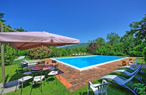 Terranuova Bracciolini Villa | Maison de vacances privée avec piscine privée, WIFI, TV, patio, vue panoramique, près de Arezzo