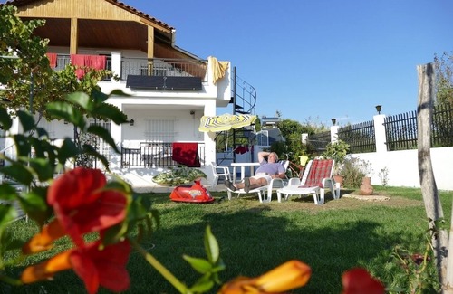 Nea Iraklia Maison | Private vacation home by the sea with a beautiful garden in a quiet location