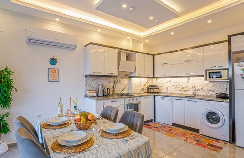 Uzumlu Villa | 😀SPECIAL OFFER 15% OFF ALL BOOKINGS DISCOUNTED ONLINE NOW FOR 2023😀