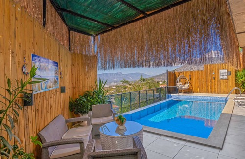 Uzumlu Villa | 😀SPECIAL OFFER 15% OFF ALL BOOKINGS DISCOUNTED ONLINE NOW FOR 2023😀