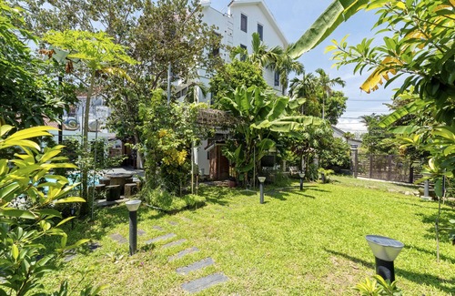 Tra Que Vegetable Village Villa | Private Villa 7BRs w/ Amazing Pool & Garden