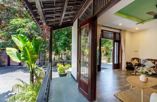 Tra Que Vegetable Village Villa | Private Villa 7BRs w/ Amazing Pool & Garden