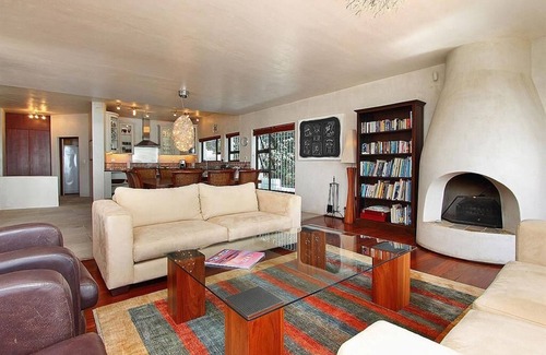 Mountainside Villa | Villa en Gordons Bay avec vue et piscine privée