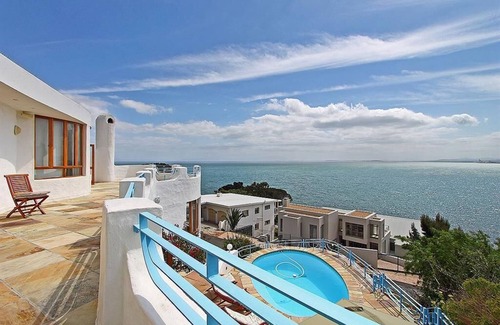 Mountainside Villa | Villa en Gordons Bay avec vue et piscine privée