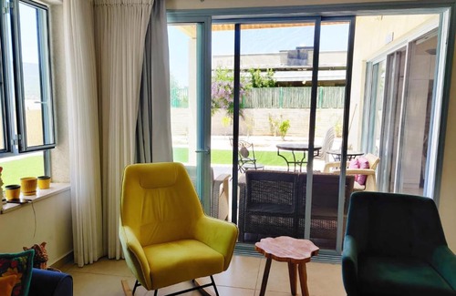 Tsiv'on Autre | Private Villa in Upper Galilee in front of Meron Mountain