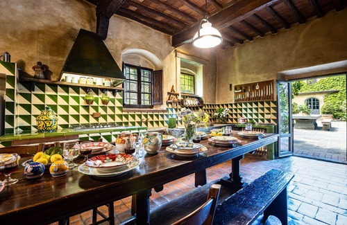 Figline e Incisa Valdarno Villa | Maison de vacances privée avec piscine, bain à remous, WIFI, climatisation, sauna, TV, patio