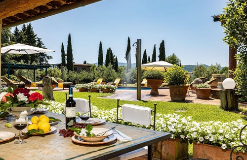 Figline e Incisa Valdarno Villa | Maison de vacances privée avec piscine, bain à remous, WIFI, climatisation, sauna, TV, patio