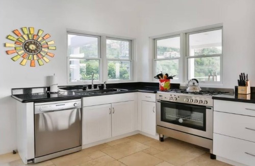 Marigot Bay Villa | Villa privée située dans la baie de Marigot * Réductions hebdomadaires disponibles!*