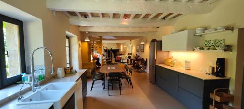 Lisciano Niccone Villa | Private villa with extensive gardens and pool