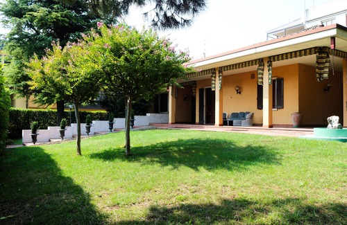 Borgo Roma Villa | Private villa with garden - NEW YEAR - Vitti's home Verona