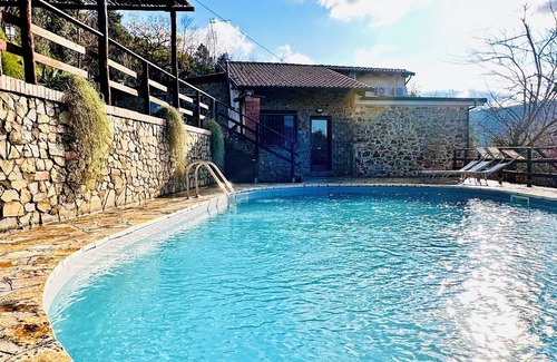 Cicerale Villa | Private Villa with Hot Tube & Pool