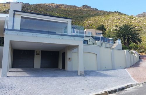 Mountainside Chalet De Ski | Villa privée avec une vue magnifique sur la mer