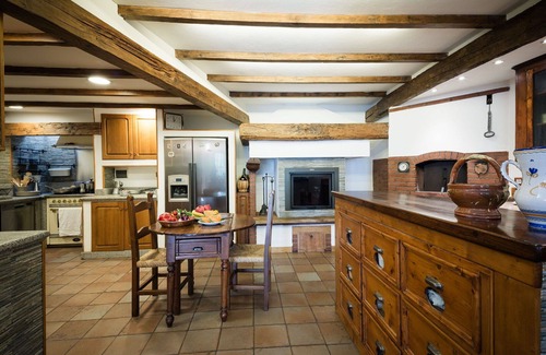 Subbiano Villa | Private Villa with WIFI, A/C, private pool, TV, patio, panoramic view, parking, close to Arezzo