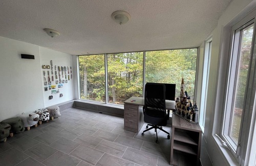 Lac-McGregor Maison | Private Waterfront Cottage- A Family-Friendly Escape with fun and relaxation