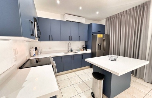 Coco Maison | Private Yard with Pool and Waterfall - Sleeps 8