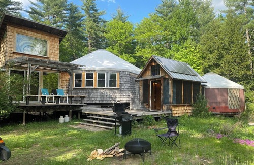 Center Conway Appartement | Private yurt complex near town