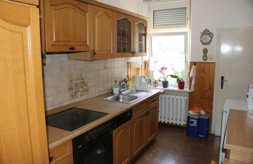 Bad Koesen Appartement | Private Zimmer Große