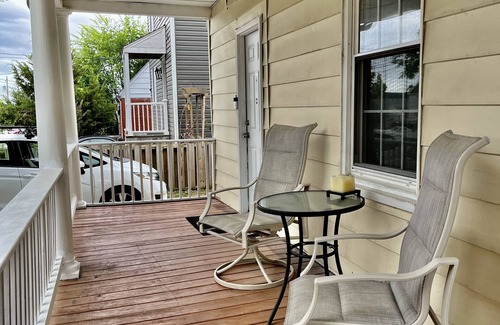 Nauck Maison | PrivateIn Law Suite: 2 Small bedrooms w private bath & Private entry.