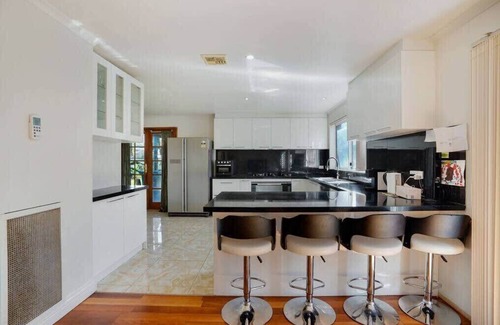 Narre Warren South Maison | Prized Home Away from Home in Enviable Location