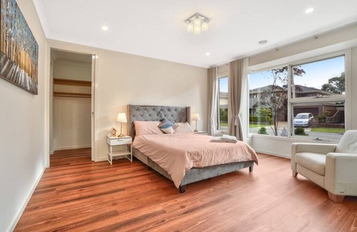 Keysborough Maison | Prized Keysborough 5 bedroom Family Home*