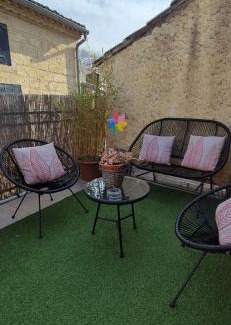 Collias Appartement | Proche d'Uzès la Terrasse du soleil levant
