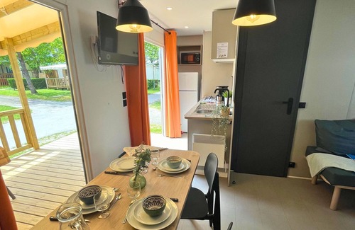Touquin Maison | Proche Disney & Paris | Camping 4* avec piscine