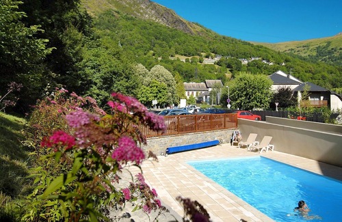 Saint-Lary-Soulan Copropriété | Proche du téléphérique! Appartement cosy et équipé, piscine sur place