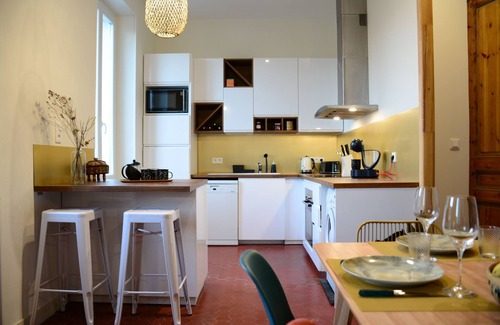 Les Chutes Lavie Appartement | PROCHE DU VIEUX PORT AU CALME