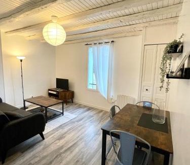 Montereau-Fault-Yonne Appartement | Proche Fontainebleau - Chez Christophe