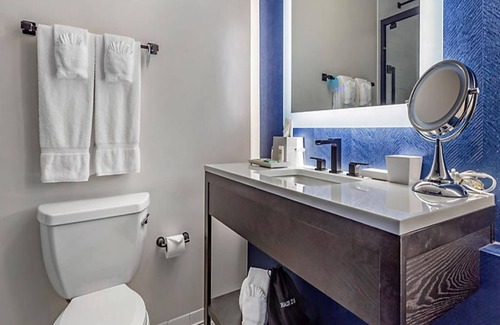 The Loop Hôtel | Professional Hotel - Short distance to the AHR Expo