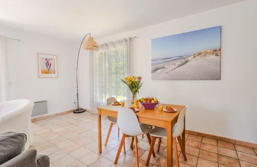 Luglon Maison | promo 20 pourcent -Proche Lac Arjuzanx - jeux - terrasse - plancha -