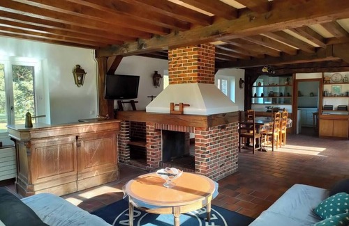 St-Christophe-sur-Avre Maison | Property with two houses/sleeps 24
