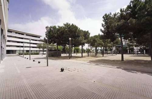 La Vall d'Hebron Appartement | Propriété avec parking, wifi, métro & à 8 min du centre-ville en métro.
