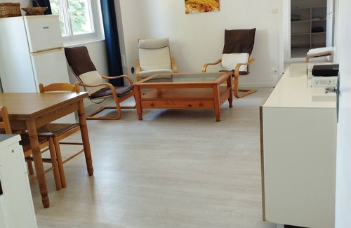 Montreuil-sur-Maine Maison | Propriété Équestre en Bordure de Rivière