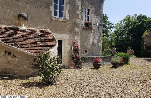 Buxeuil Maison | Propriété historique , avec piscine, proche Châteaux de la Loire et Futuroscope