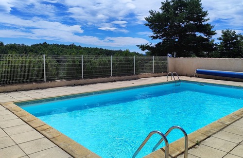 Simiane-la-Rotonde Maison | Propriété de campagne, piscine et vue