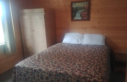 Elk City Cabine | Prospector Hitching post