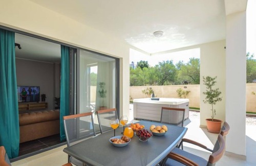 Jezera Maison | Prova 1 by Interhome