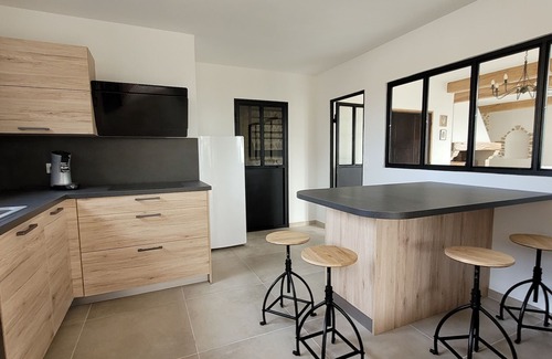 Merindol-les-Oliviers Maison | MAISON PROVENCALE avec piscine face au MONT VENTOUX