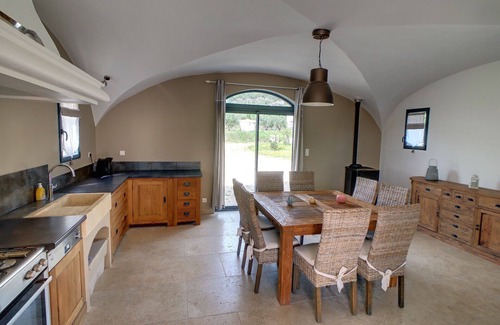 Saint-Nazaire Autre | Villa provençale "Les Oliviers", piscine privée & terrain clos.
