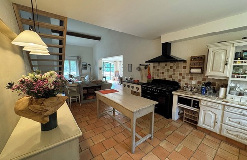 Maubec Villa | Villa provençale, parc Lubéron