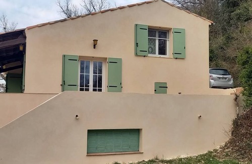Riez Maison | Provençal villa with garden and parking for 4 near Riez center