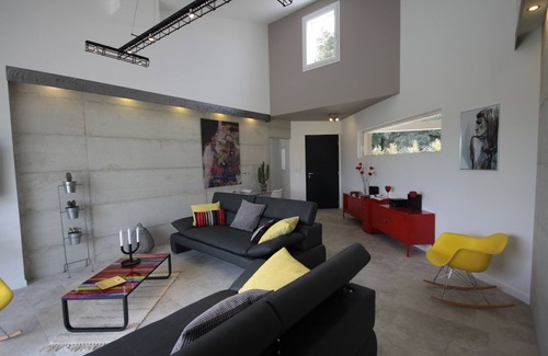 Grignan Villa | Provence-maison contemporaine climatisée 6pers-plain pied-vue-piscine privée