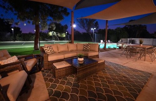 Tatum Place Maison | COURT DE TENNIS PRIVÉ, PISCINE EN SEL CHAUFFÉ LG, HOT TUB, RESORT BACKYARD @ SCOTTSDALE