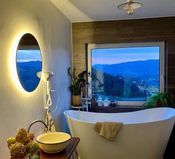 gmina Kamienica Maison | Przysiółek Flądrówka - Dom na odludziu z widokiem na Gorce i Tatry