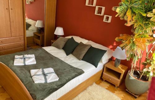 Kielce Villa | Przytulny Dom pod Jabłoniami przy Targach Kielce