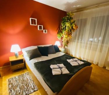 Kielce Villa | Przytulny Dom pod Jabłoniami przy Targach Kielce