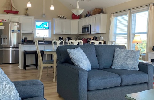 Avon Maison | Beachy & Beautiful dans Avon's Kinnakeet Shores 4Br-4 Masters! Outerbanks !!