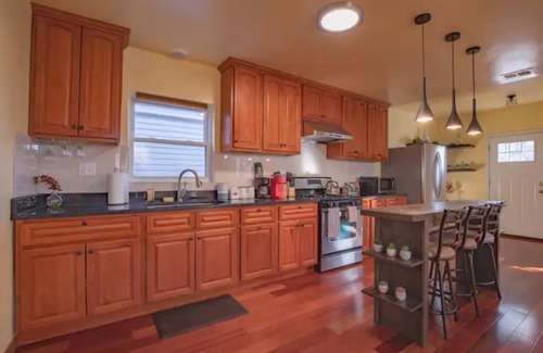 Ducktown Appartement | Pueblo Magíco: Modern-Rustic Central City Gem